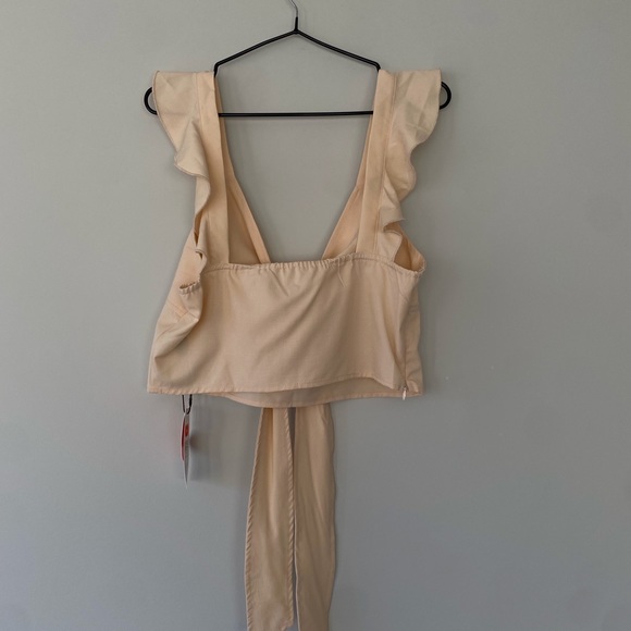 RUFFLED KNOTTED CROP TOP - Picture 7 of 8